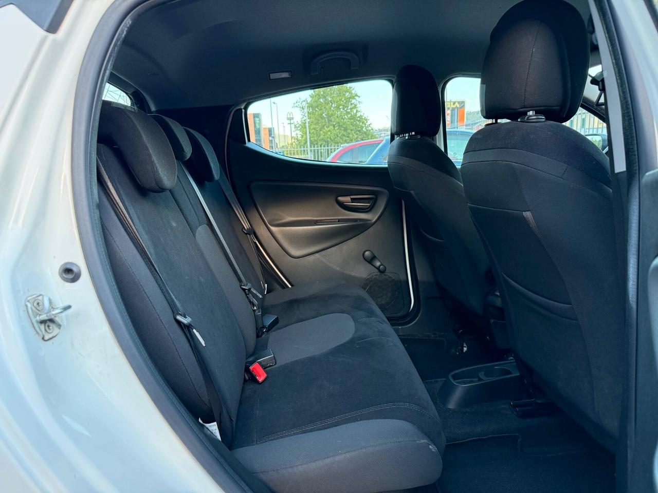 YPSILON 1.2 BENZ. ANNO 2015 EURO 6-OK NEOP.