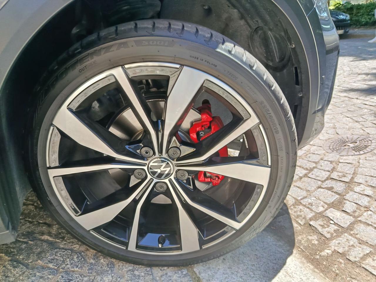 Volkswagen T-Roc R Line Plus 1.5 TSI #10942