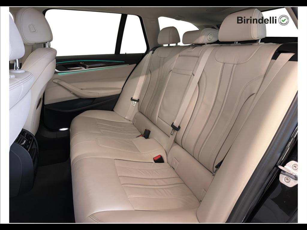BMW Serie 5(G30/31/F90) - 518d Touring Luxury