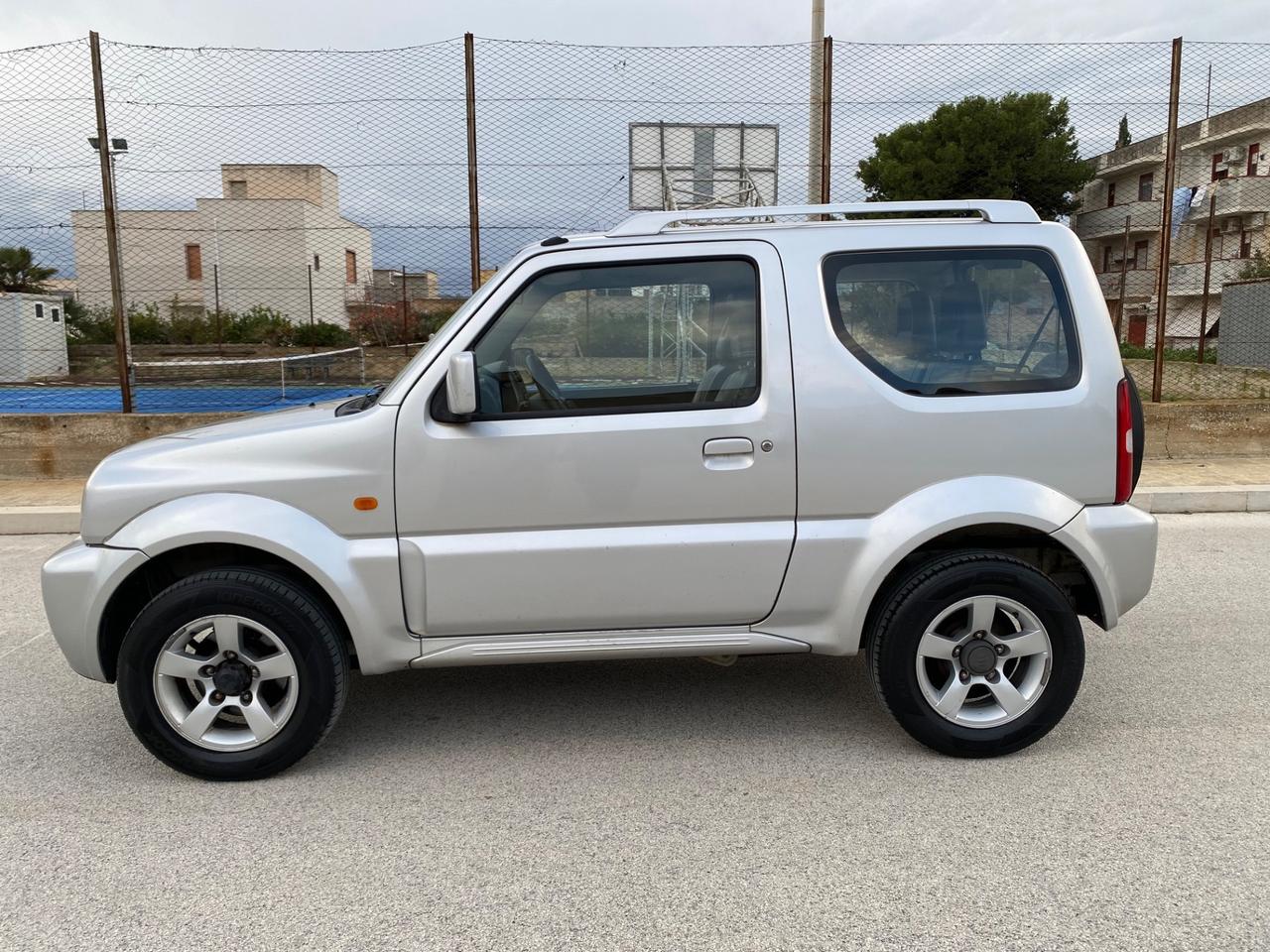 Suzuki Jimny 1.3i 16V cat 4WD JLX Più