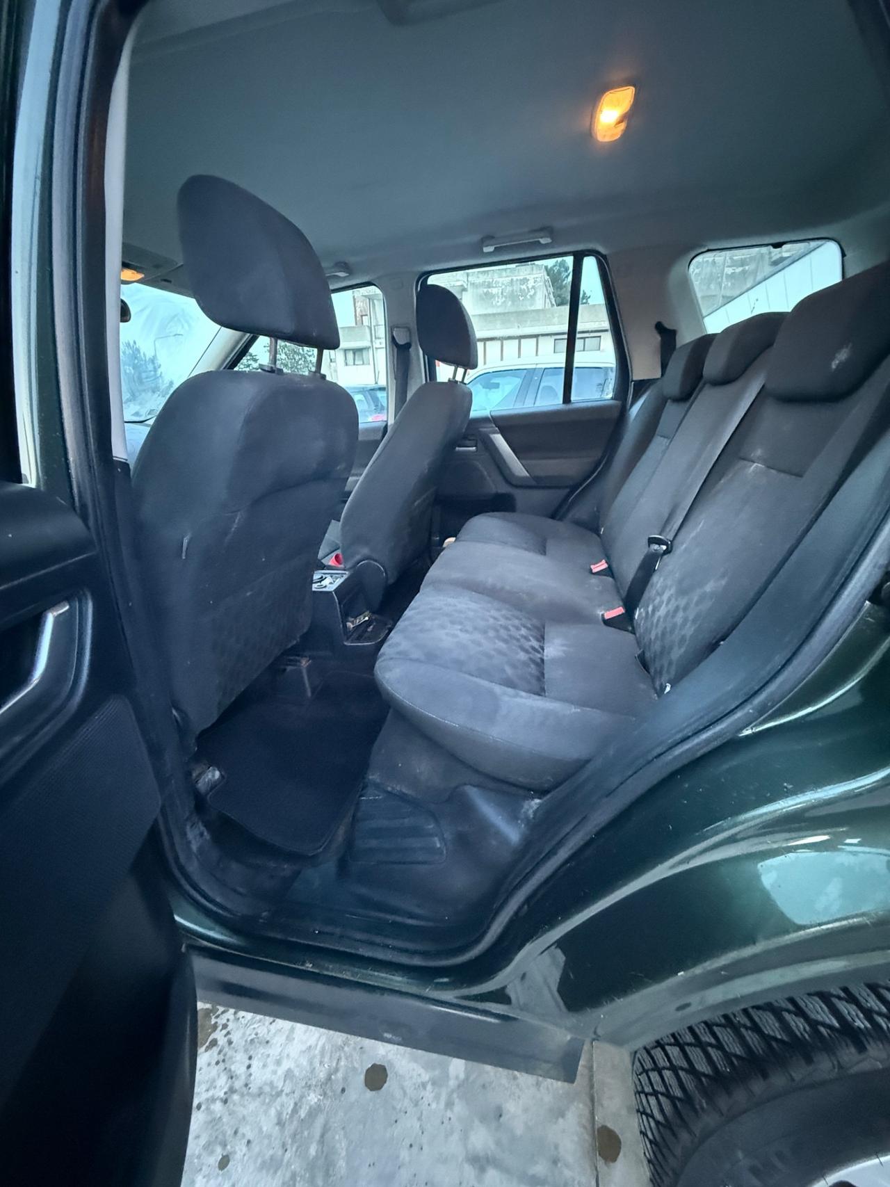 Land Rover Freelander 2.2 TD4 S.W. SE