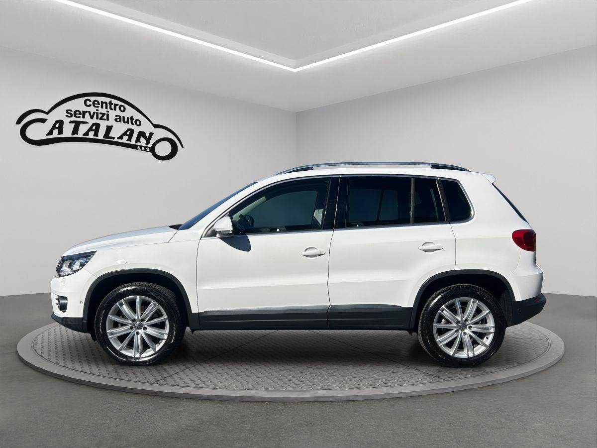 VOLKSWAGEN - Tiguan - 2.0 TDI 140 CV Sport & Style BlueMotion Technology TETTO LED