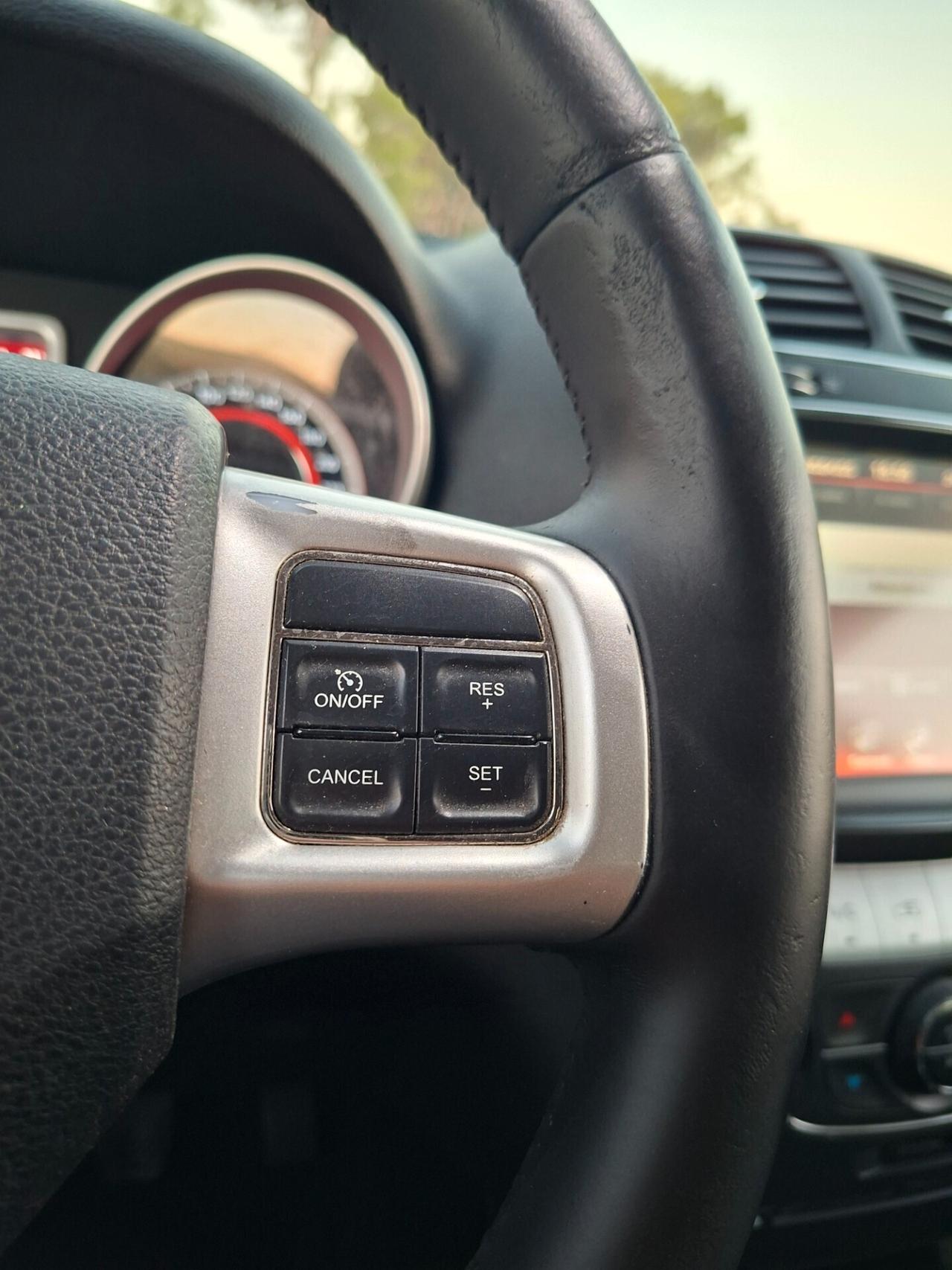 Freemont 2.0 Multijet 140 cv 7 POSTI -- PELLE-NAVI