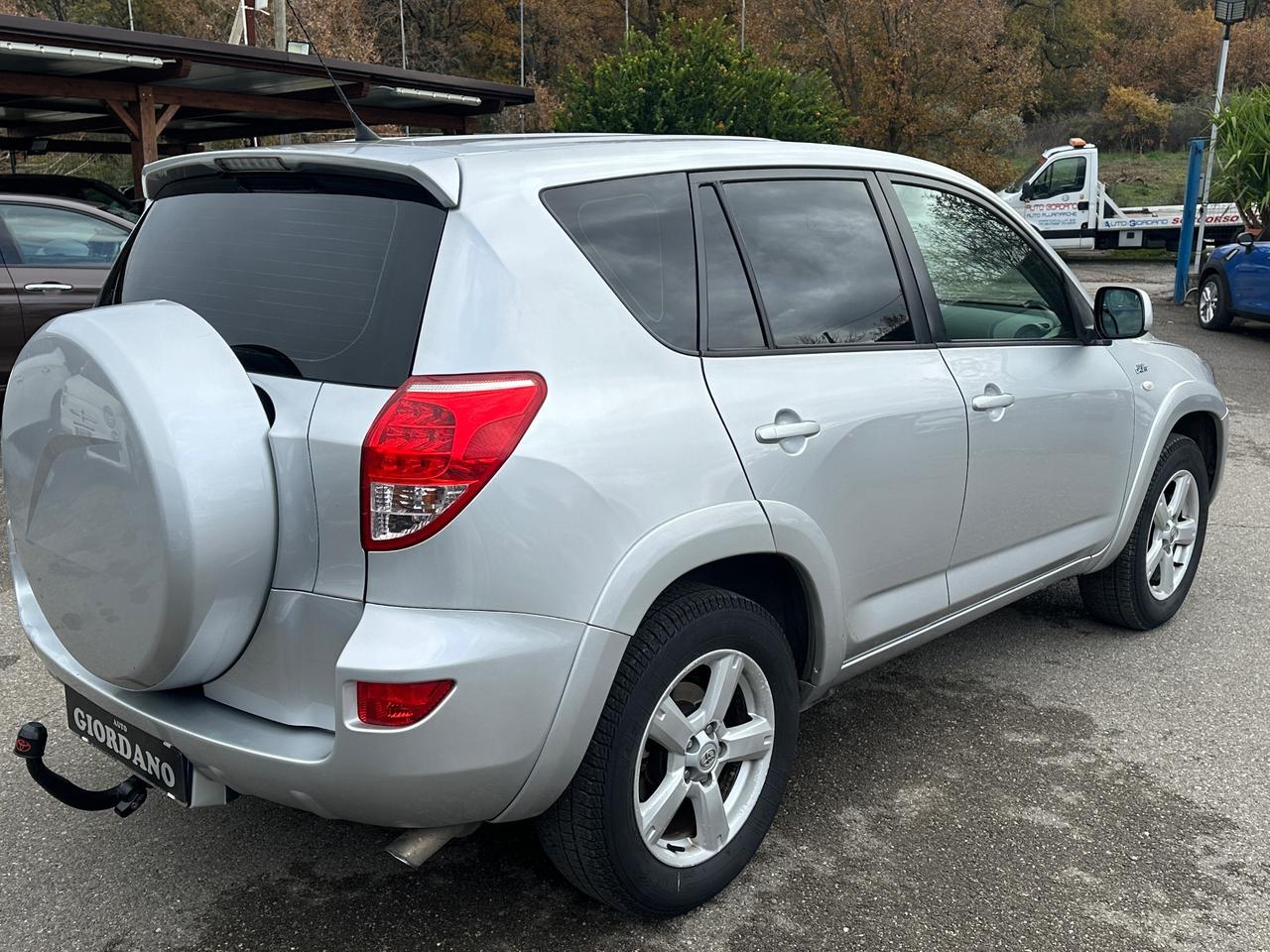 Toyota RAV 4 RAV4 2.2 D-4D 177 CV Luxury