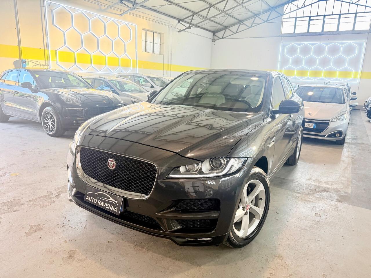 Jaguar F-Pace 2.0 D 180 CV AWD aut. Pure