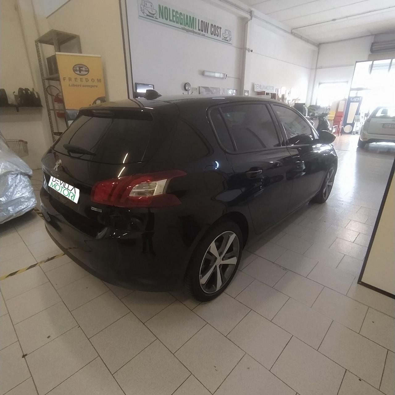 Peugeot 308 BlueHDi 100 S&S Access