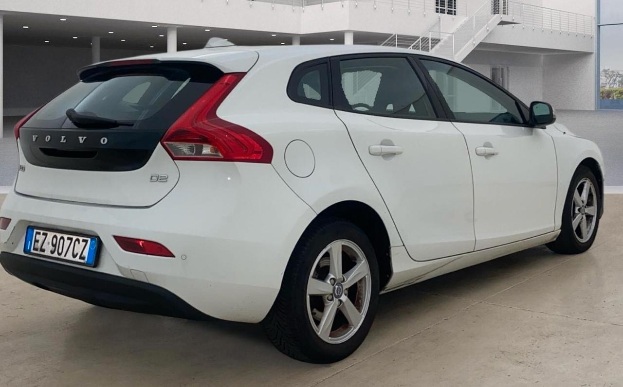 Volvo V40 D2 1.6 Momentum 115cv 2015