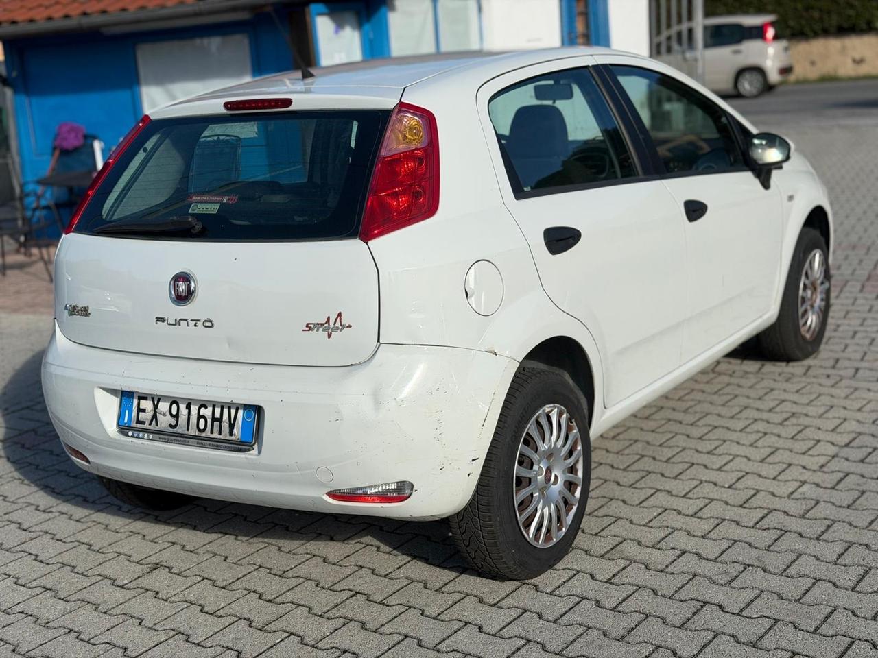 Fiat Punto 1.4 8V 5 porte Natural Power Lounge