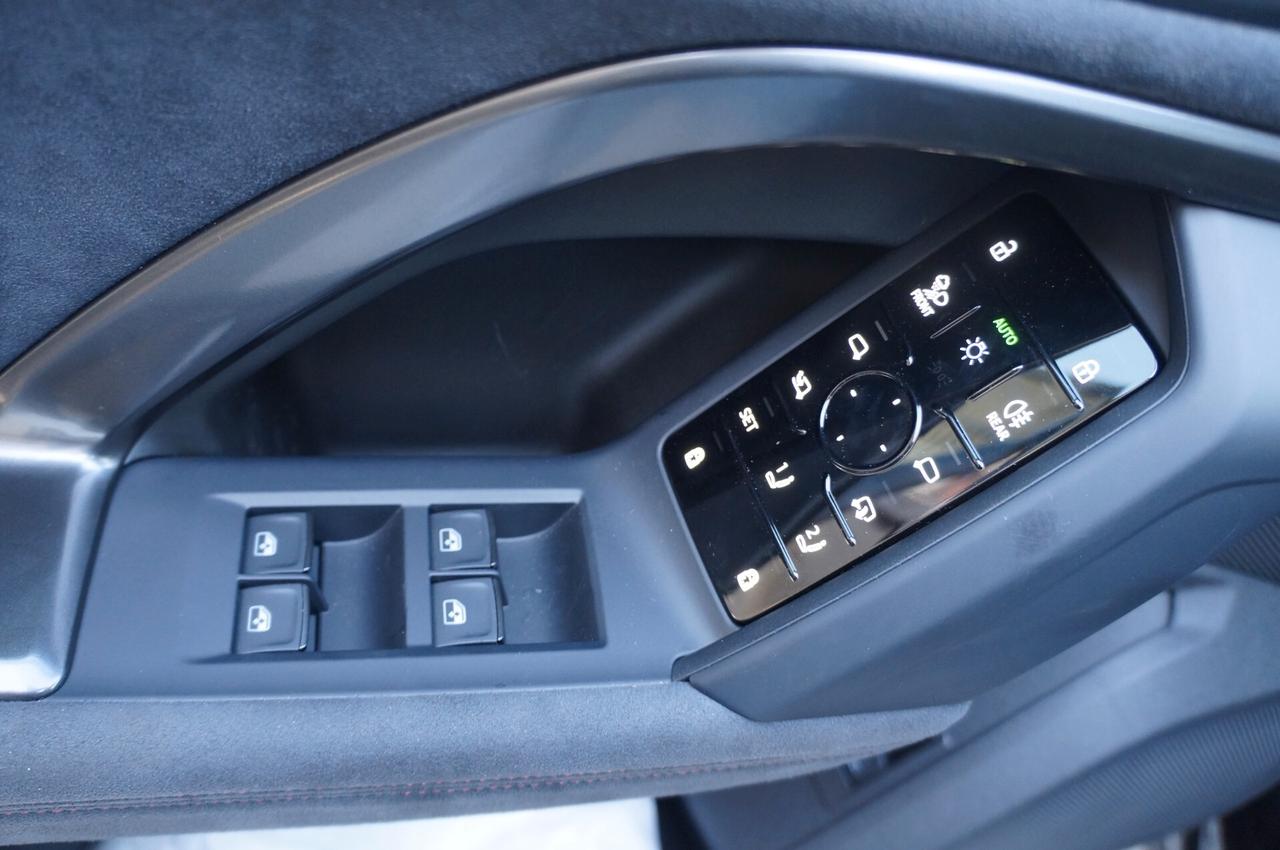 Audi Q5 TDi 204 cv mHEV+ S tronic quattro line edition