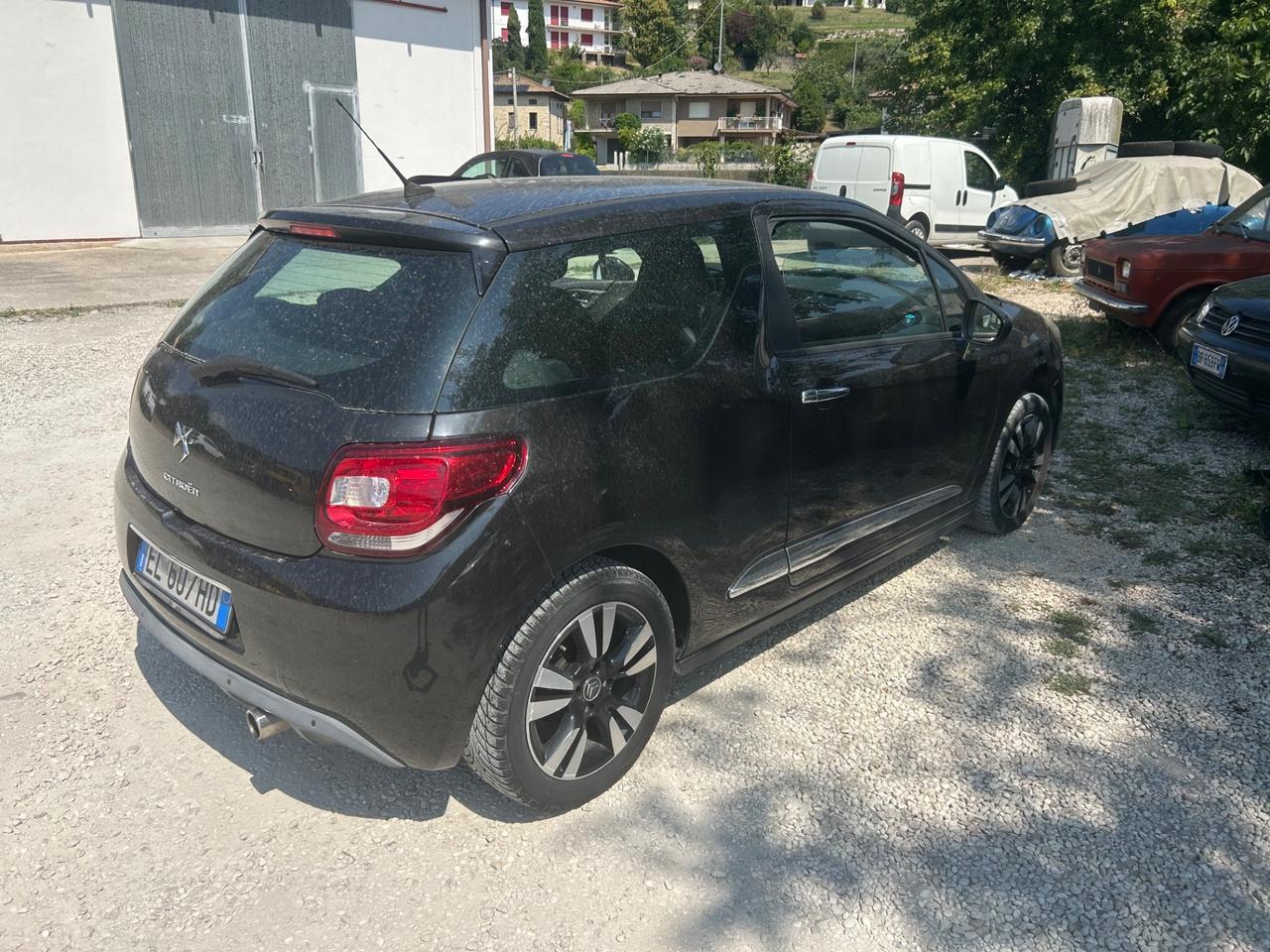 Ds DS3 3 1.4 HDi 70 Just Black
