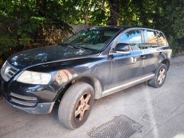 Volkswagen Touareg 3.0 V6 TDI DPF tiptronic
