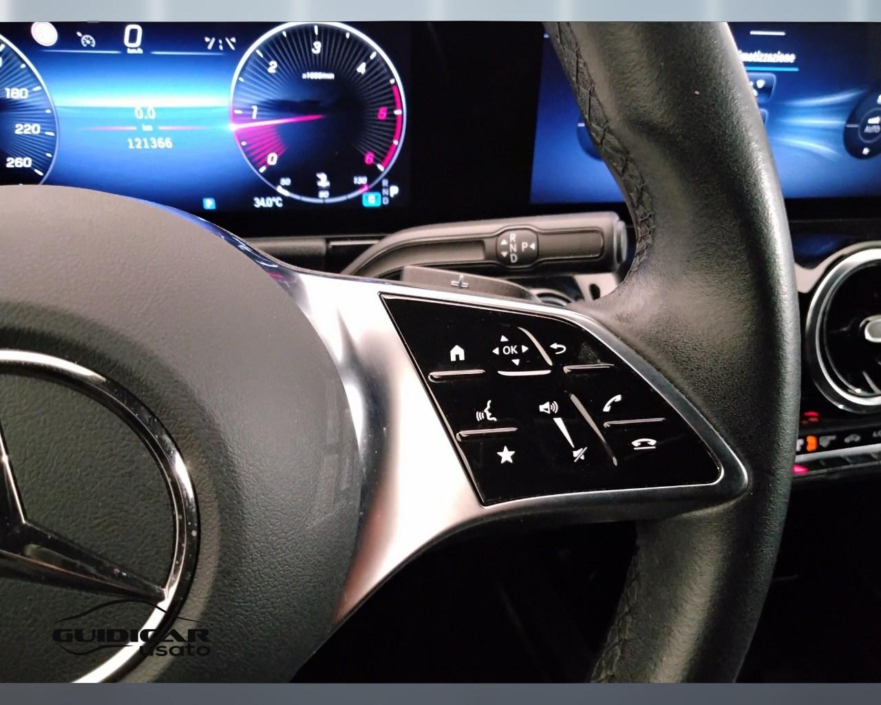 Mercedes-Benz GLA-H247 2023 - GLA 180 d Progressive Advanced auto