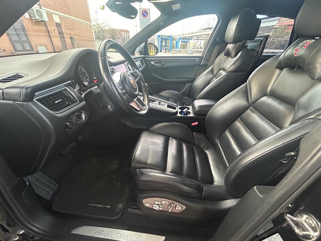 Porsche Macan turbo performance 440CV