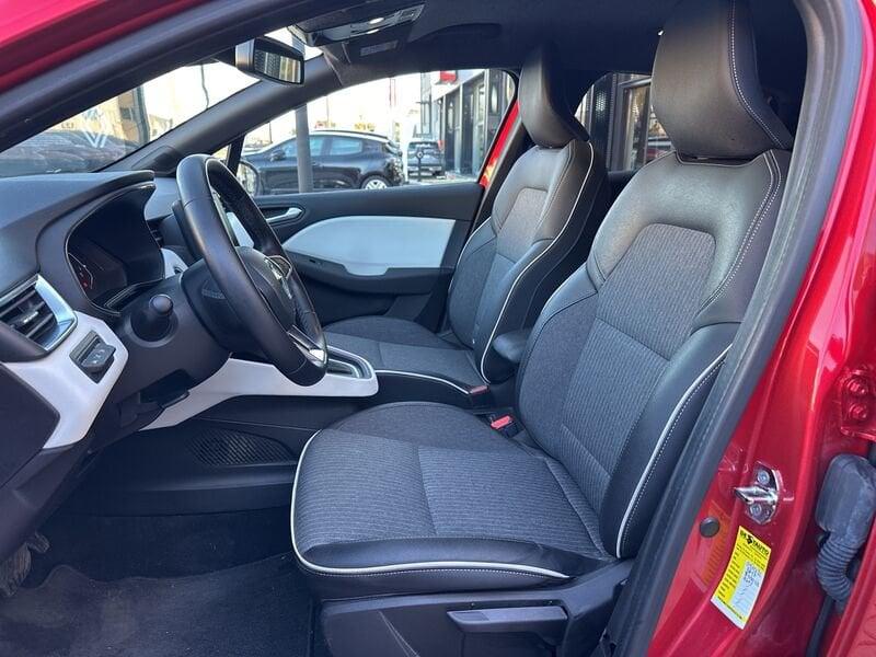 Renault Clio Clio 1.6 E-Tech full hybrid Techno 145cv auto