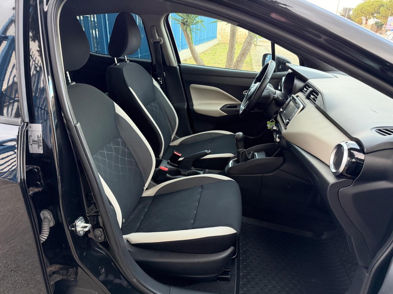 Nissan Micra 1.5 dci 90 cv 2017 Navig retro