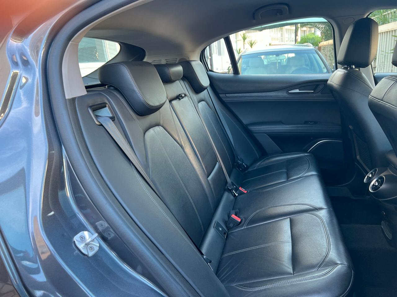 Alfa Romeo Stelvio 2.2 Turbodiesel 210 CV AT8 Q4 Business
