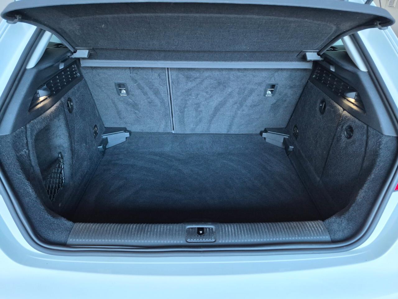 Audi A3 2.0 TDI AMBITION UNIPROPRIETARIO XENO PLUS NAVI AUDI DRIVE SELECT BLUETOOTH C.17 LAVAFARI CRUISE CONTROL