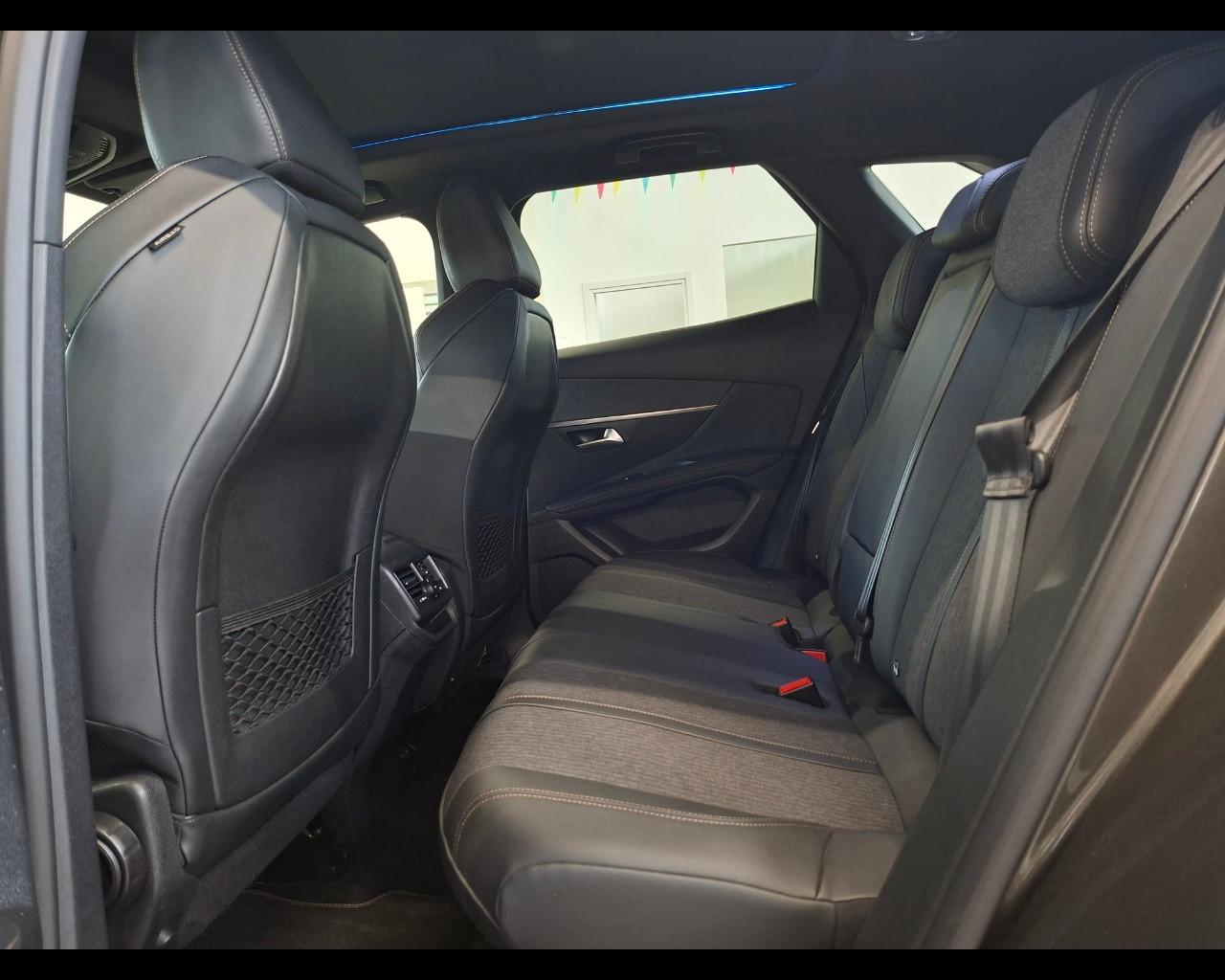 PEUGEOT 3008 2ª serie - 3008 PureTech Turbo 130 S&S EAT8 GT Line
