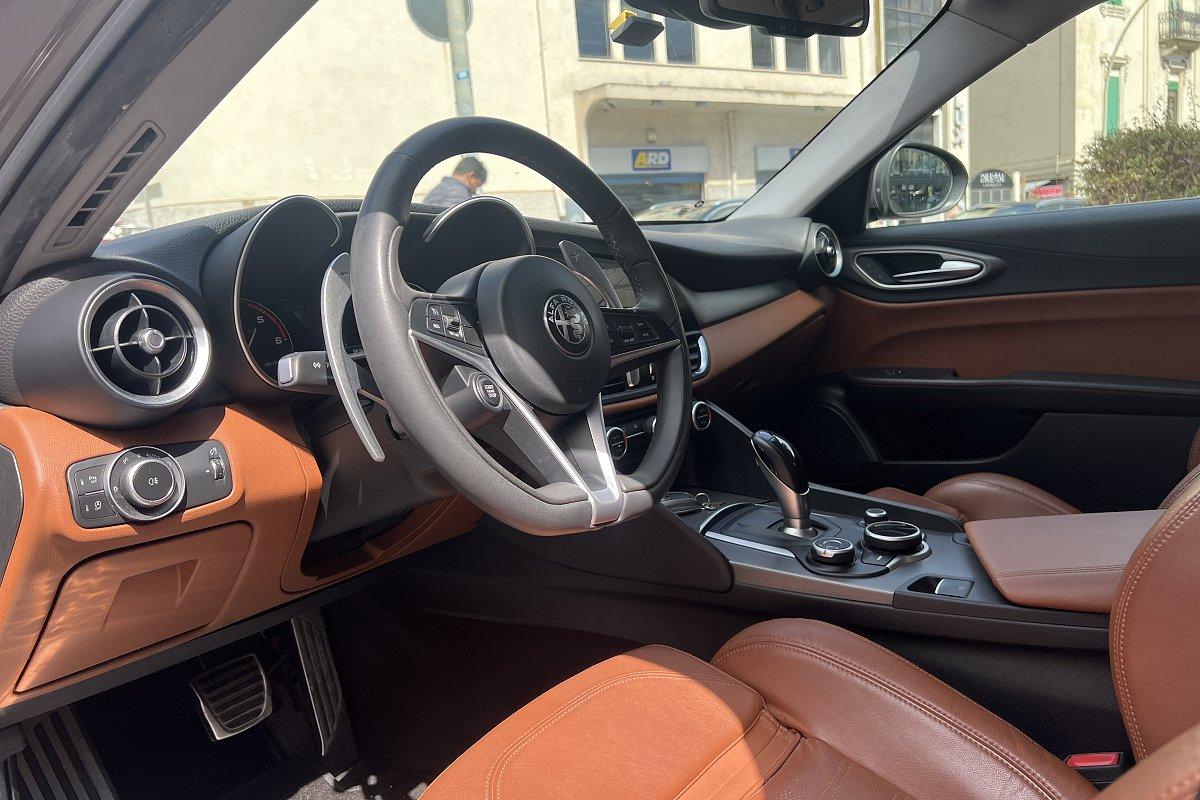 ALFA ROMEO Giulia 2.2 Turbodiesel 210 CV AT8 AWD Q4 Veloce