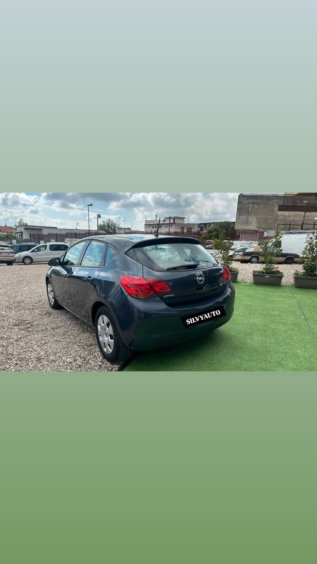 Opel Astra 1.7 CDTI 110CV 5 porte Cosmo