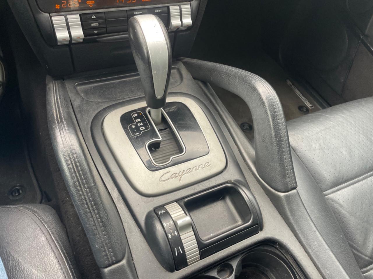 Porsche Cayenne 3.2 V6 cat GPL