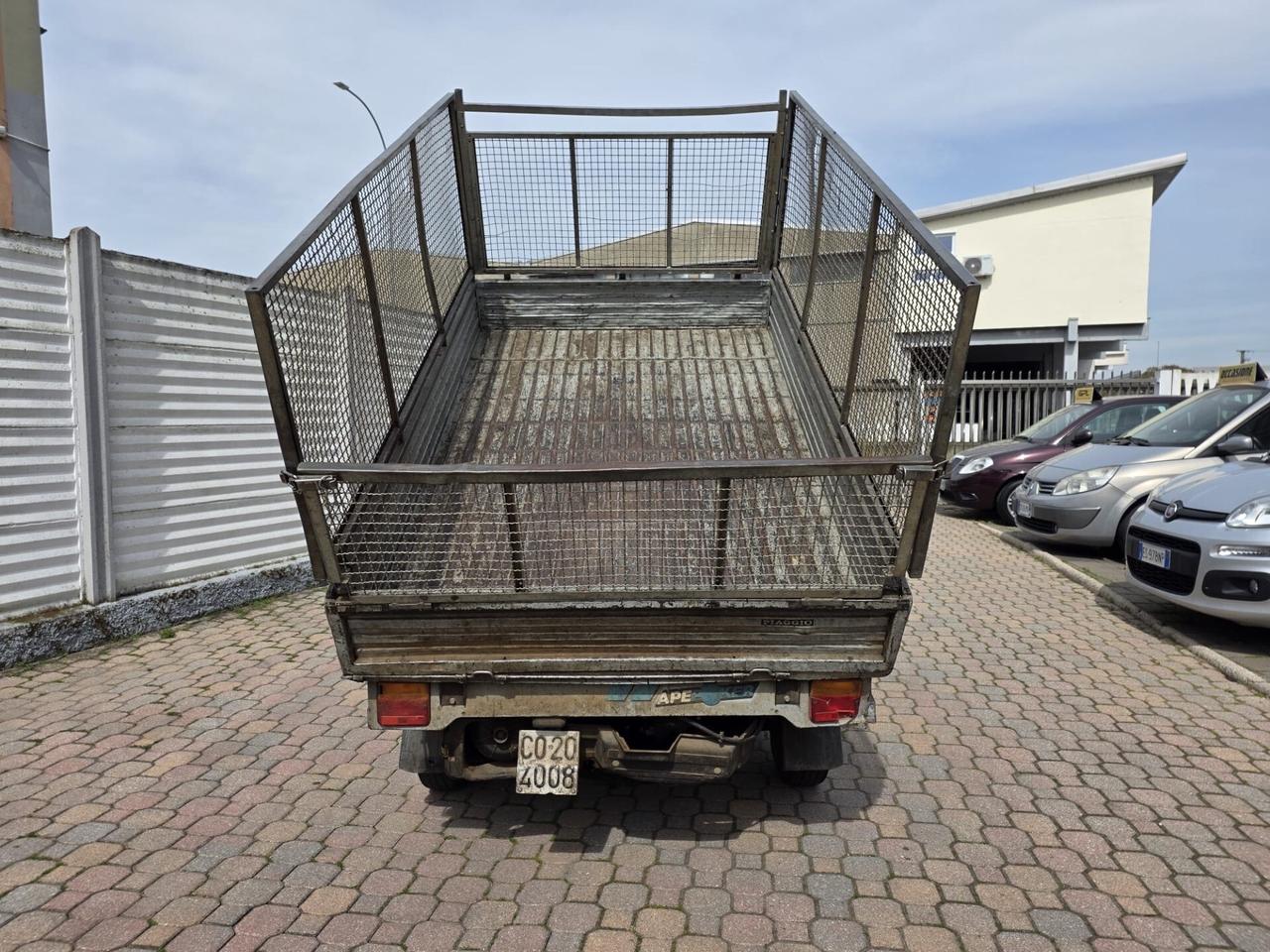 Piaggio Poker Ape 422 cilindra 14.5kw. - 19.7cv. Ribaltabile