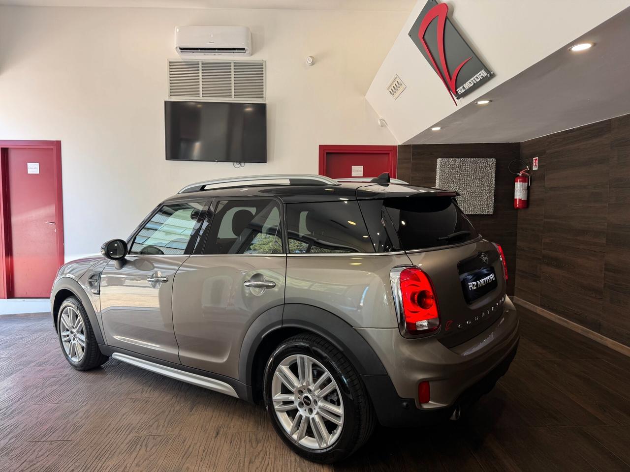 Mini Cooper Countryman 1.5 Hype AUTOMATICA-restyling+LED+C.18"+NAVI+PELLE