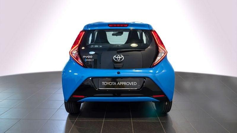 Toyota Aygo II 2018 5p 5p 1.0 x-play 72cv