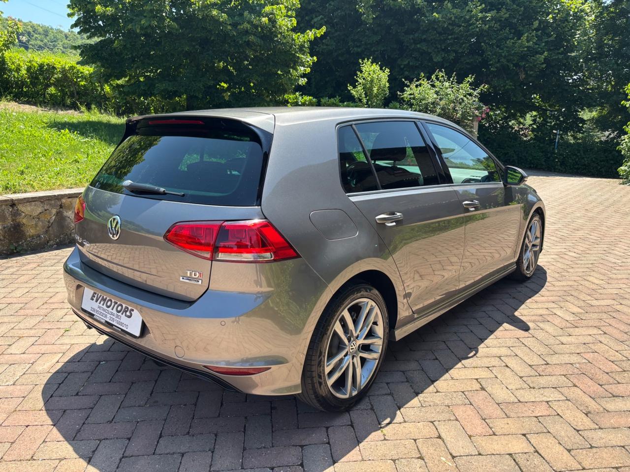 Volkswagen Golf 1.6 TDI 110 CV 5p. R-LINE