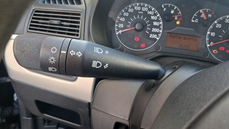 FIAT Grande Punto 1.3 MJT 90 CV 3p. Dynamic 6 MARCE