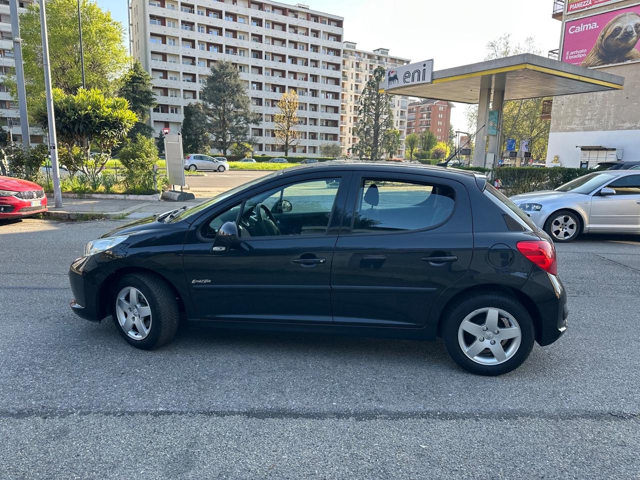 Peugeot 207 1.4 8V 75CV 5p. X Line ECO GPL