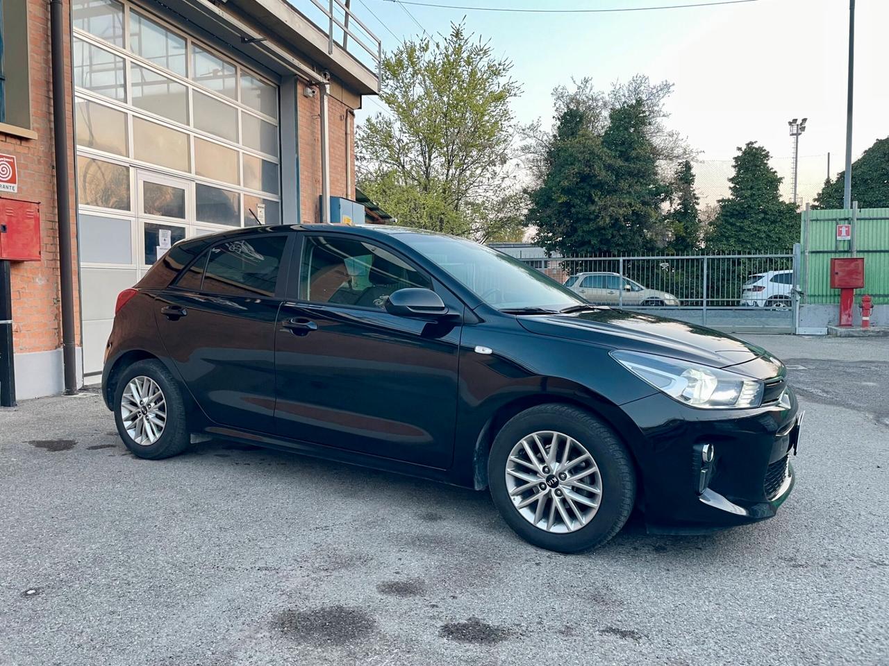 Kia Rio BENZINA/GPL 2021- UNICO PROPRIETARIO- TUTTA TAGLIANDATA KIA UFFICIALE