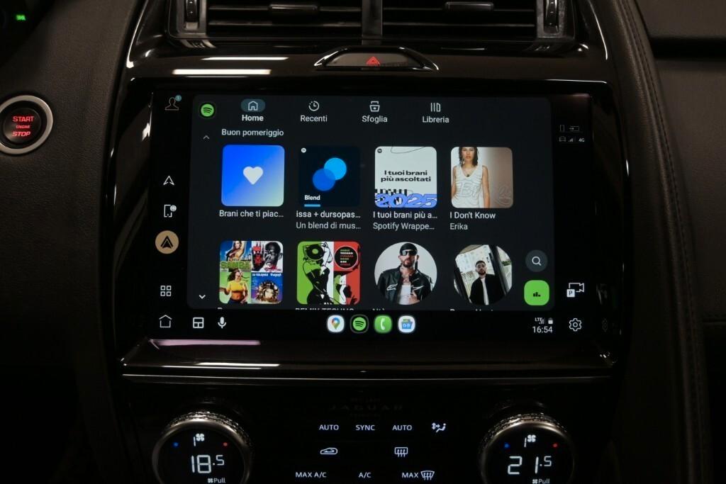 JAGUAR E-PACE 2.0D I4 204CV AWD AUTO ( FARI LED - TETTO PANORAMICO - NAVI - MIRROR - PDC - TELECAMERA POST. - CERCHI 18 )