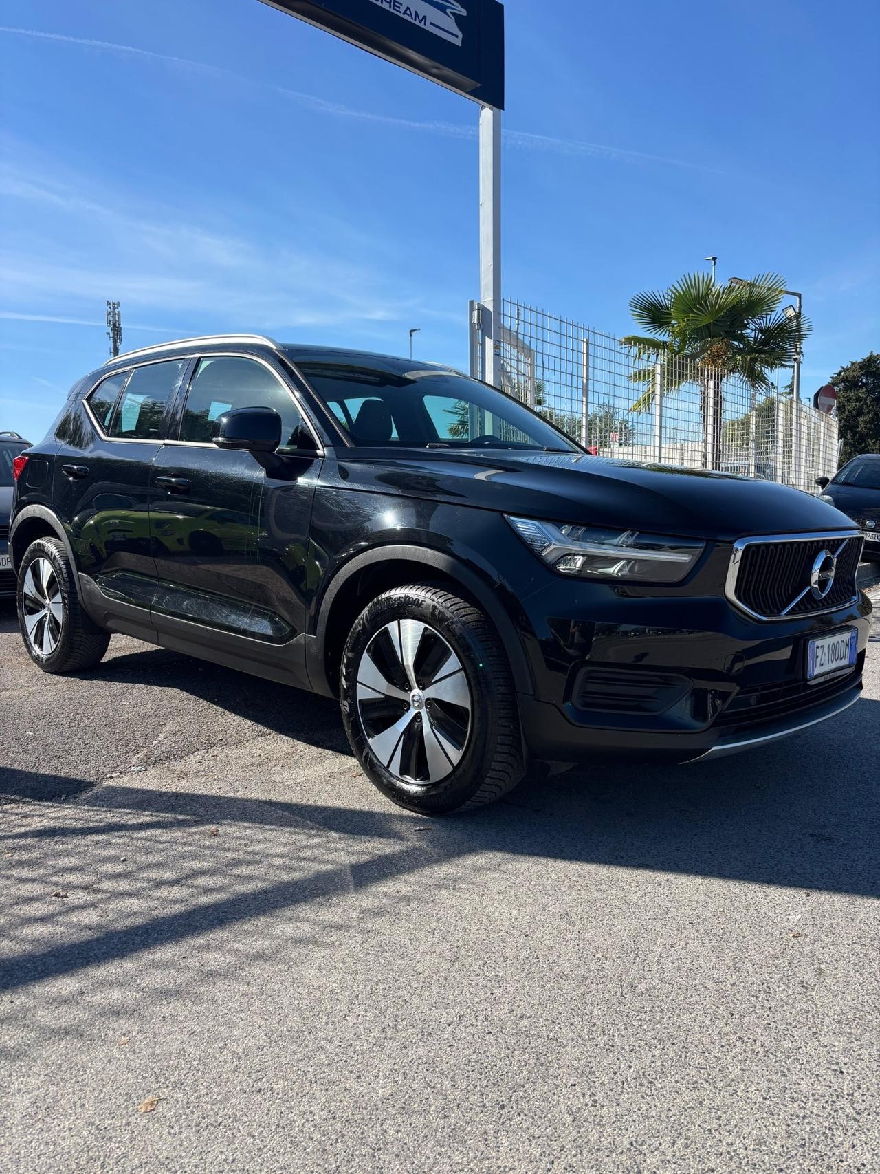Volvo XC40 D4 AWD Geartronic Business Plus