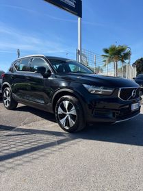 Volvo XC40 D4 AWD Geartronic Business Plus