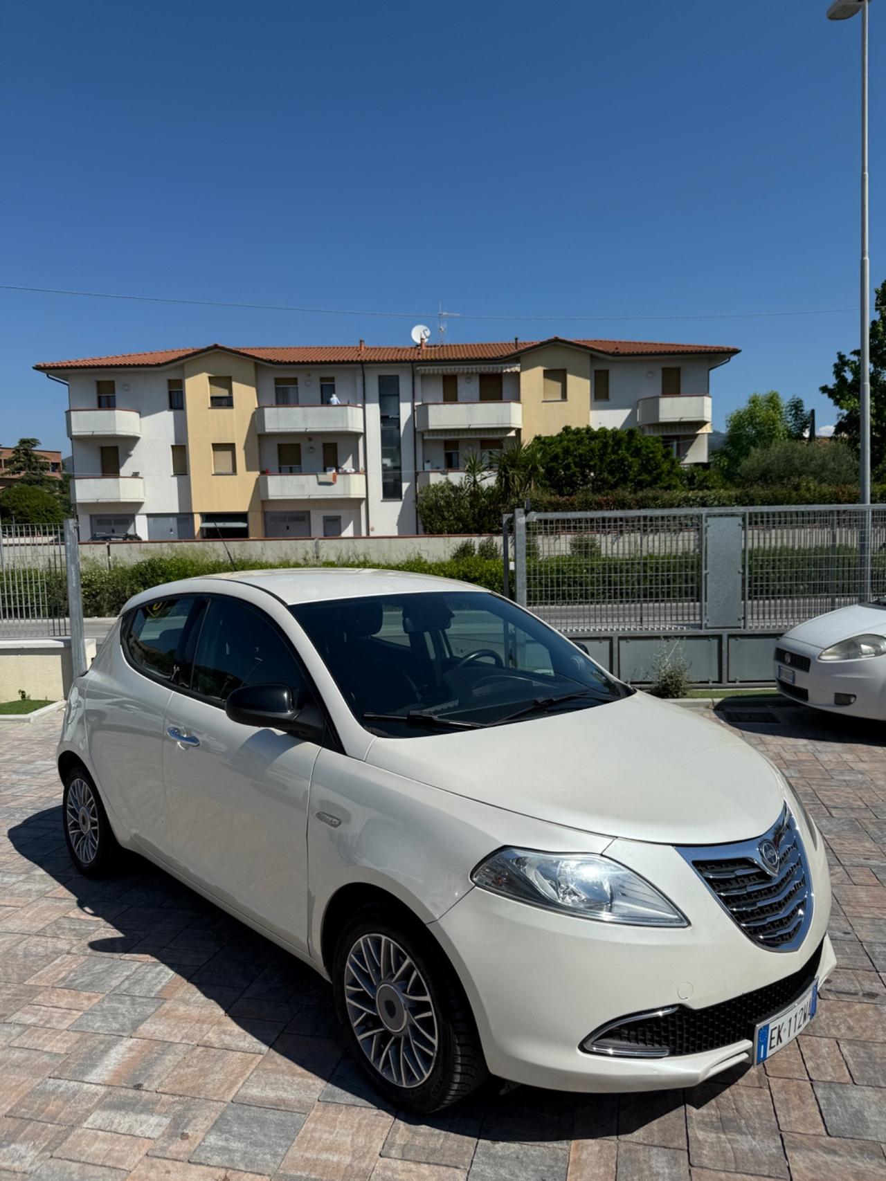 Lancia Ypsilon 1.3 MJT