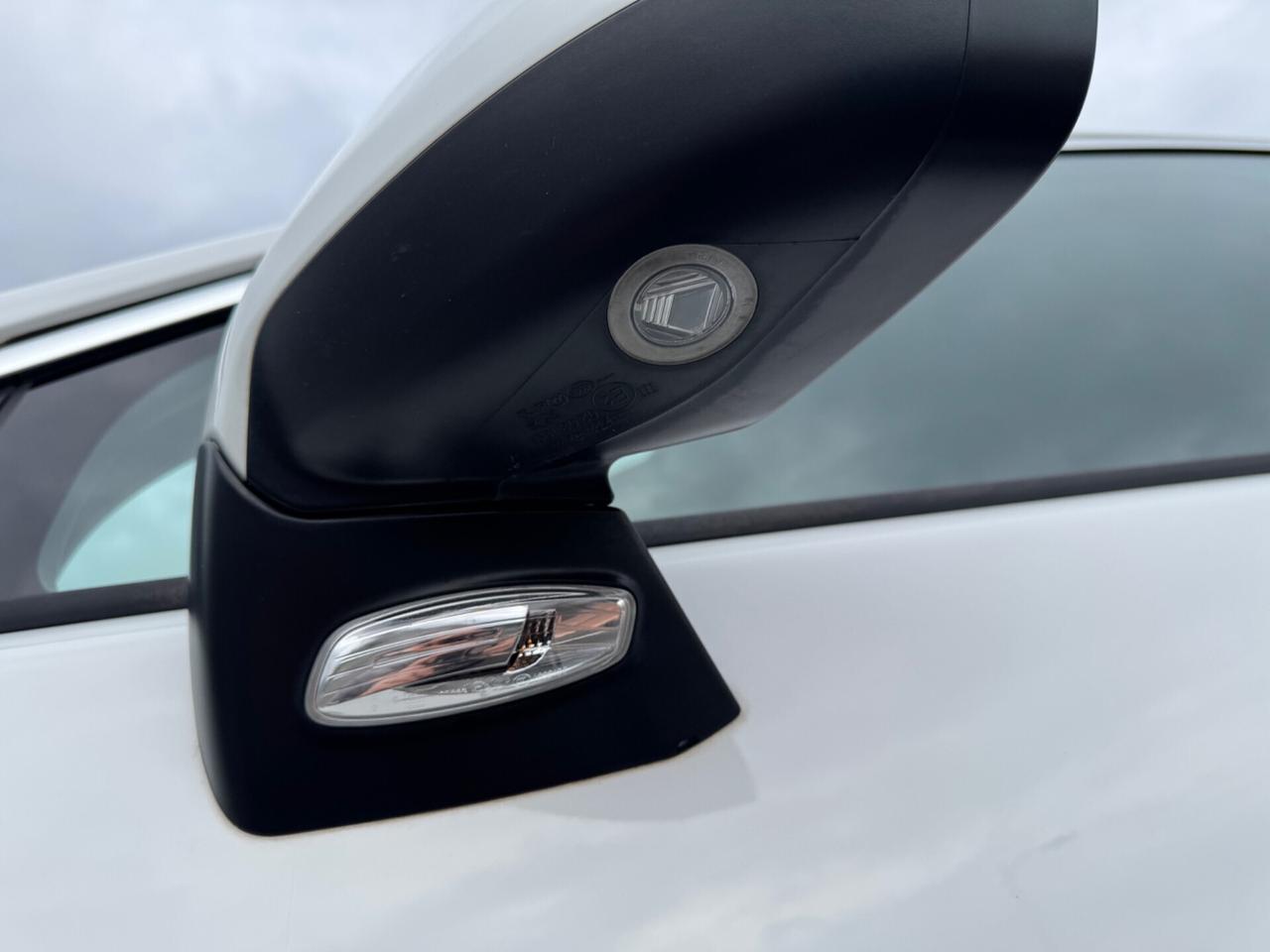 Peugeot 3008 1.6 HDi 115CV Active