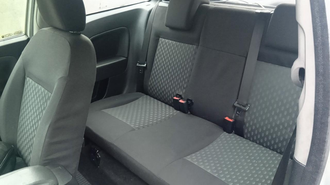 Ford Fiesta 1.2 75 CV Gpl sino 2033 .Distr Nuova .