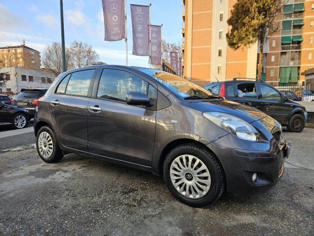 TOYOTA Yaris 1.0 5 porte