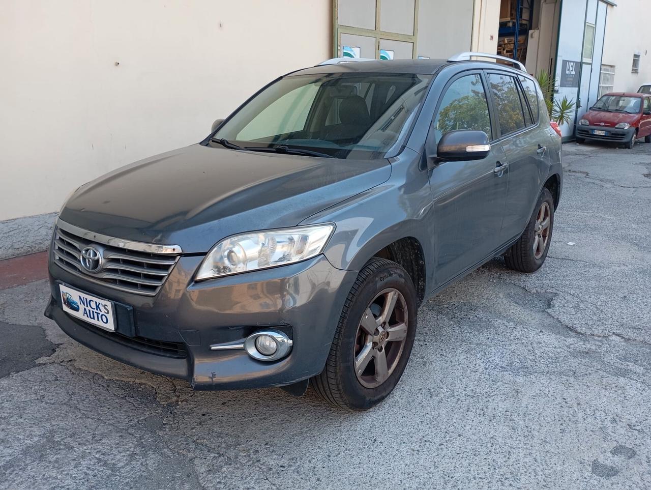 Toyota RAV 4 - 2012