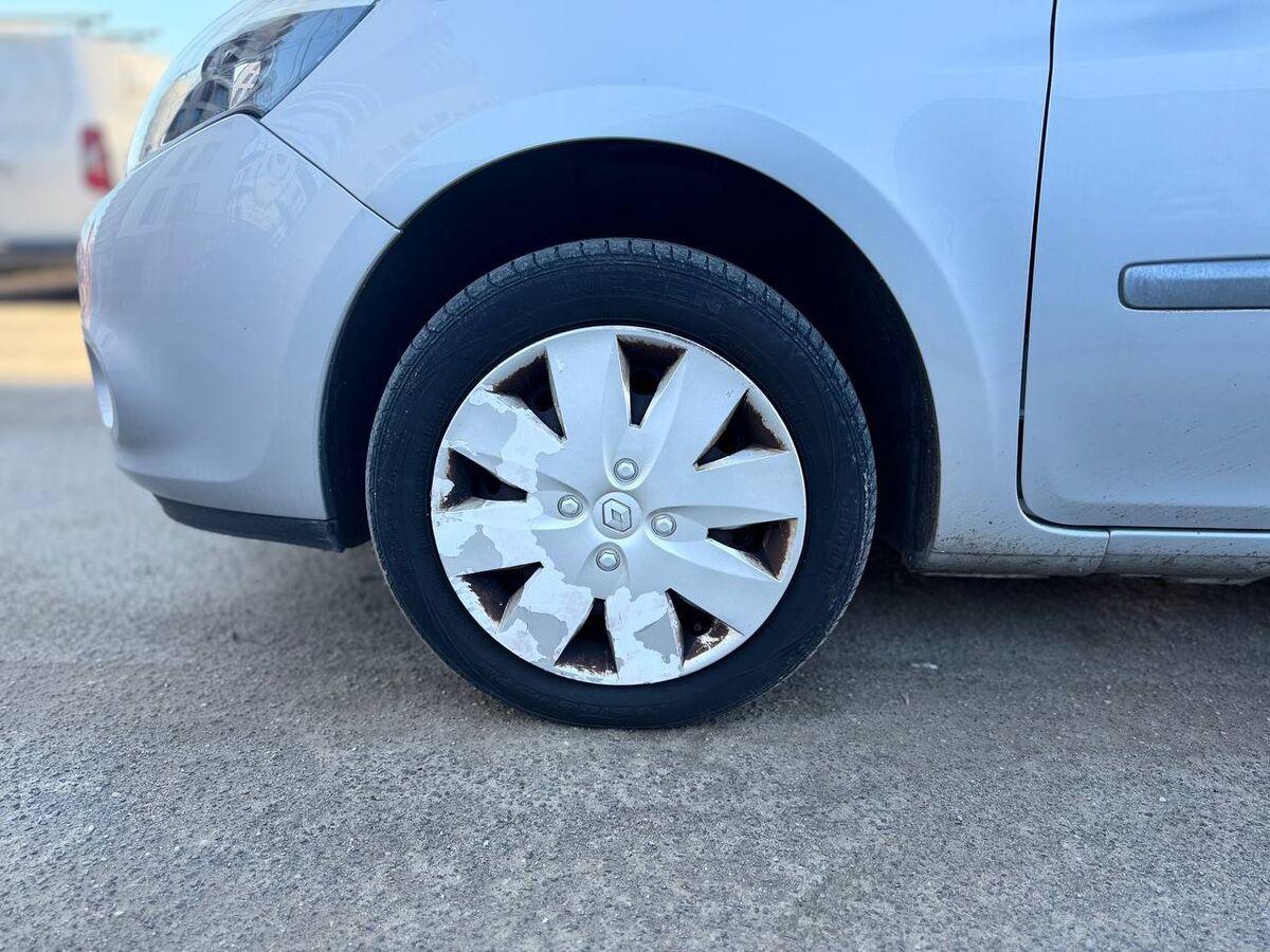 Renault Clio 1.2 16v Live! 5p