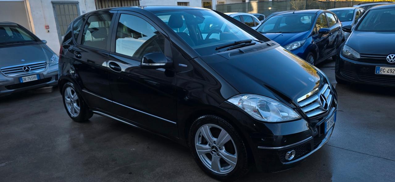 Mercedes-benz A 180 160 CDI BlueEFFICIENCY Executive