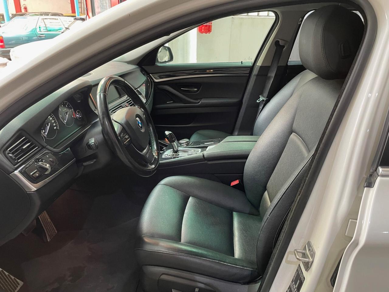 Bmw 520 520d xDrive Touring Luxury