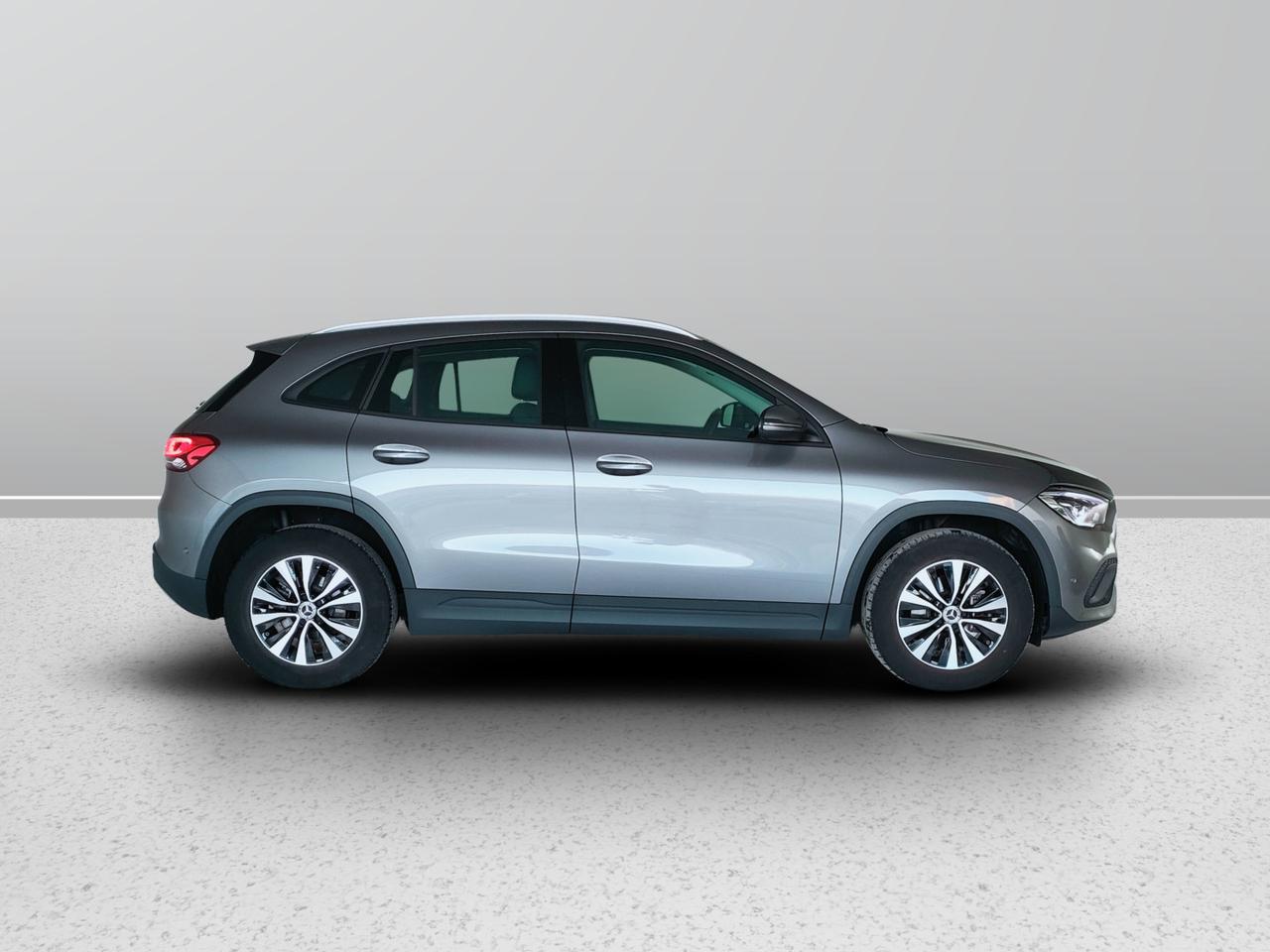 Mercedes-Benz GLA-H247 2020 - GLA 200 d Business Extra auto