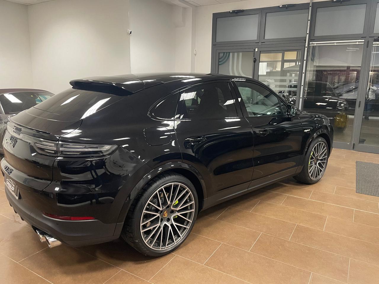 Porsche Cayenne Coupé 3.0 V6 E-Hybrid