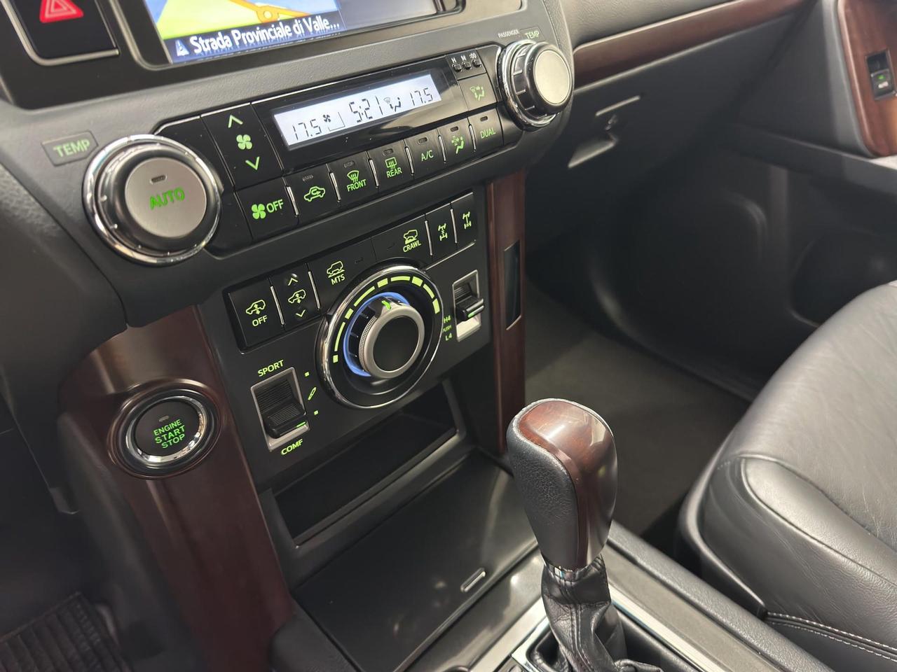 Toyota Land Cruiser 5p 2.8 d-4d Style auto