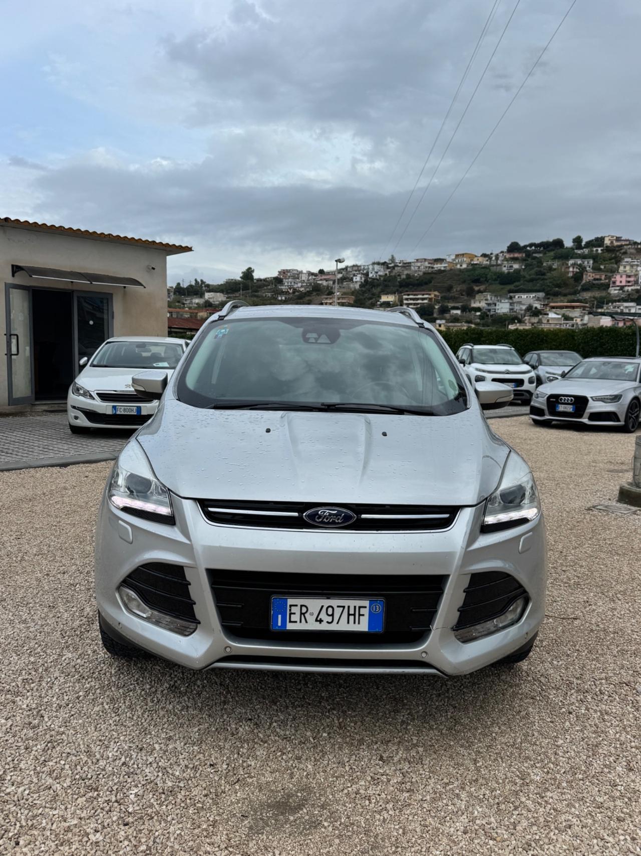 Ford Kuga 2.0 TDCI 140 CV 4WD Powershift Titanium