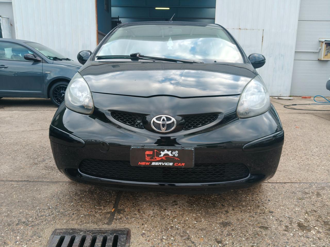 Toyota Aygo 1.0 benzina