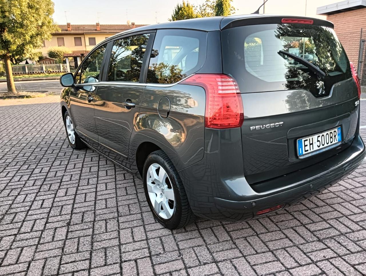 PEUGEOT 5008 1.6 VTI 120CV Family... 7 POSTTI .GPL VALIDO FINE DELL 2031... CELL 320 147 1147 WUATSAPP .CELL 3276540940 WUATSAPP..PREZZO 6200€ TRATABILLE