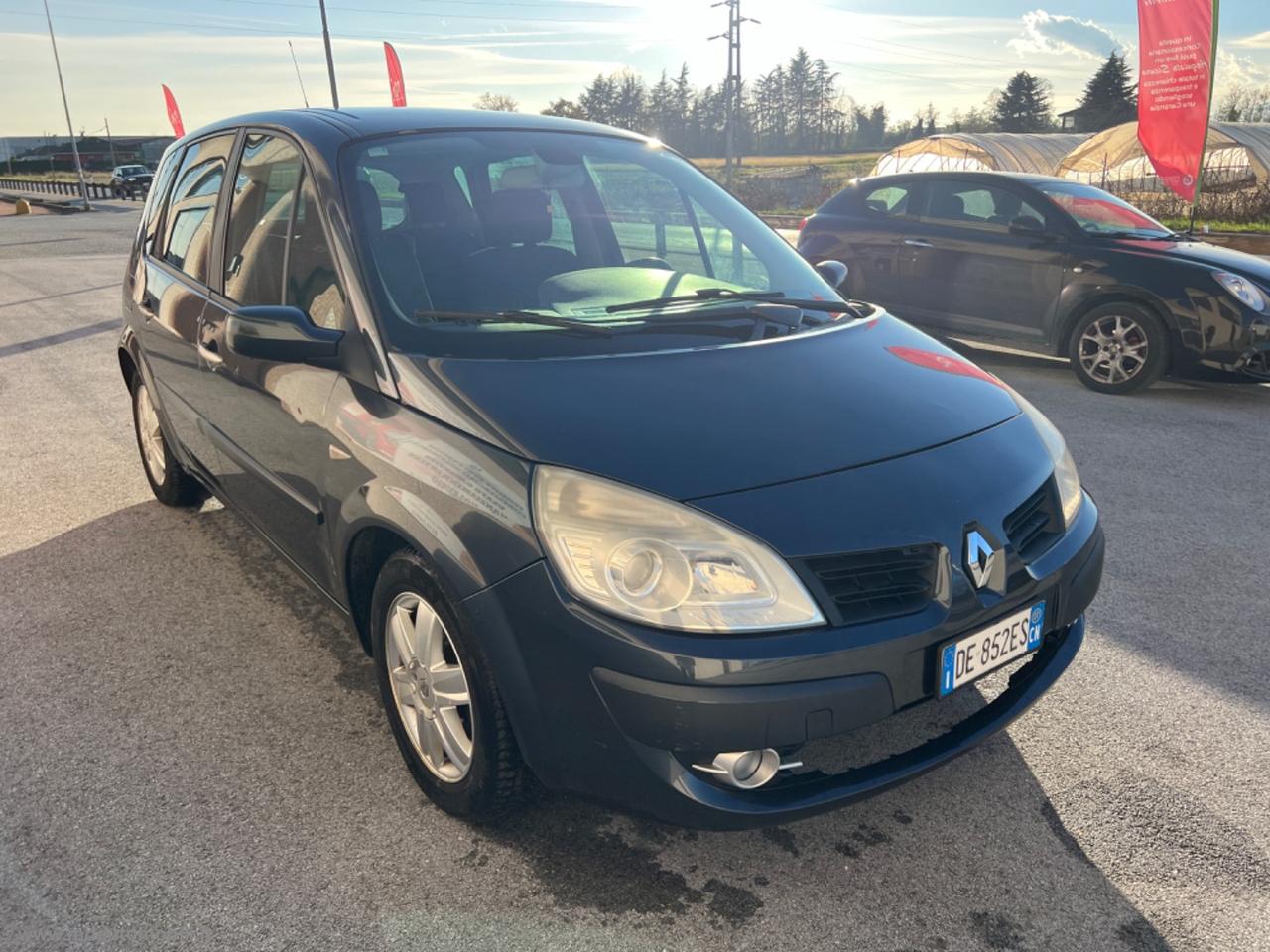 RENAULT Scénic 1.9 dCi 130 CV Dynamique